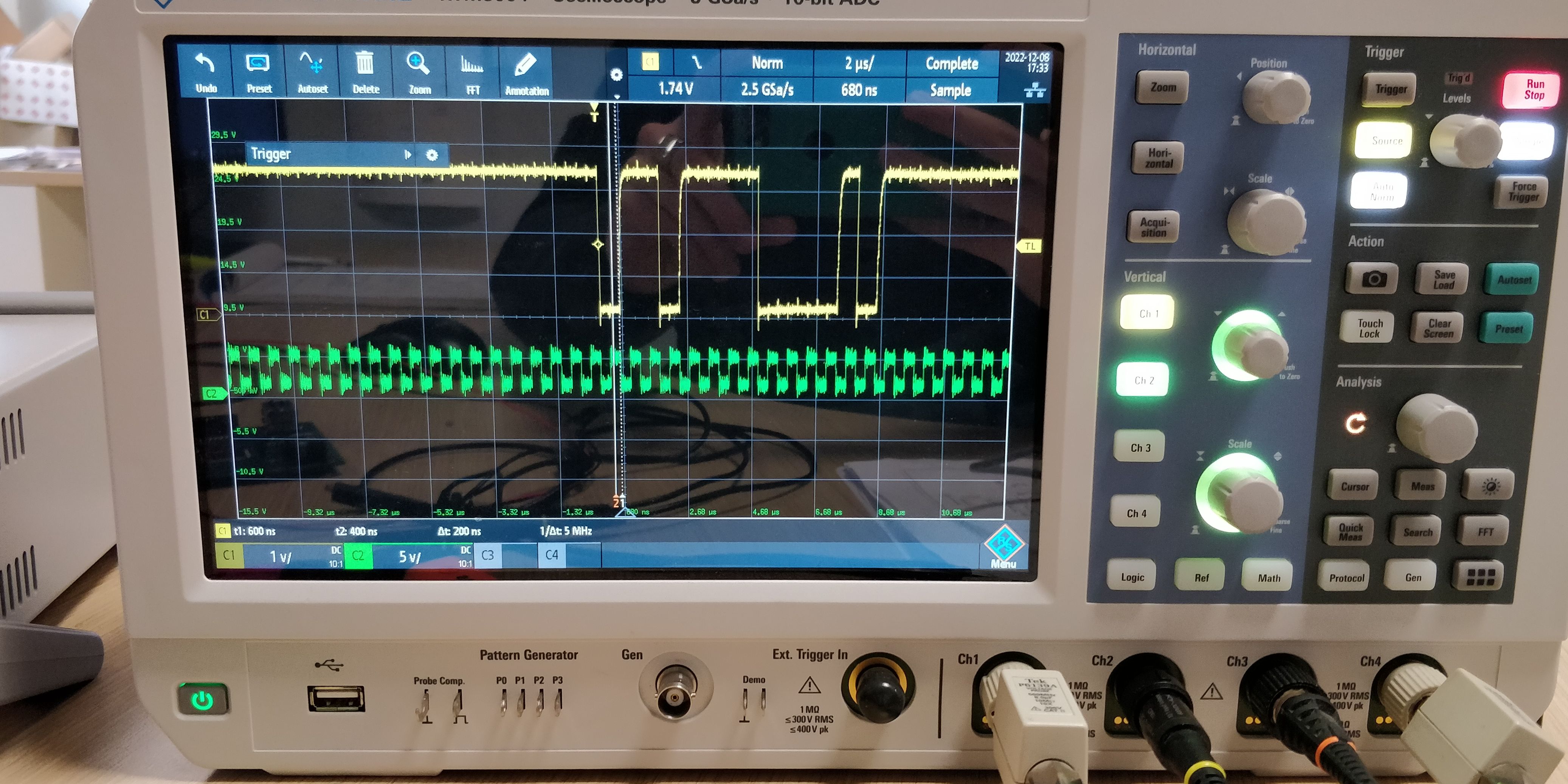 Oscilloscope measurement